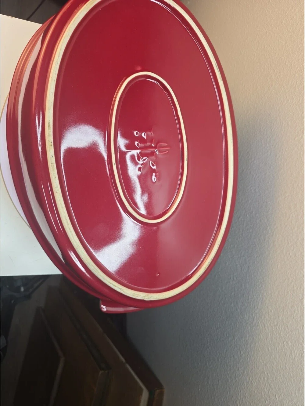 Hell's Kitchen Stoneware Casserole Dish Red White 3.5qt